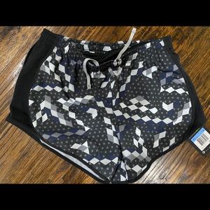 Nike NWT YM girls wind running shorts
